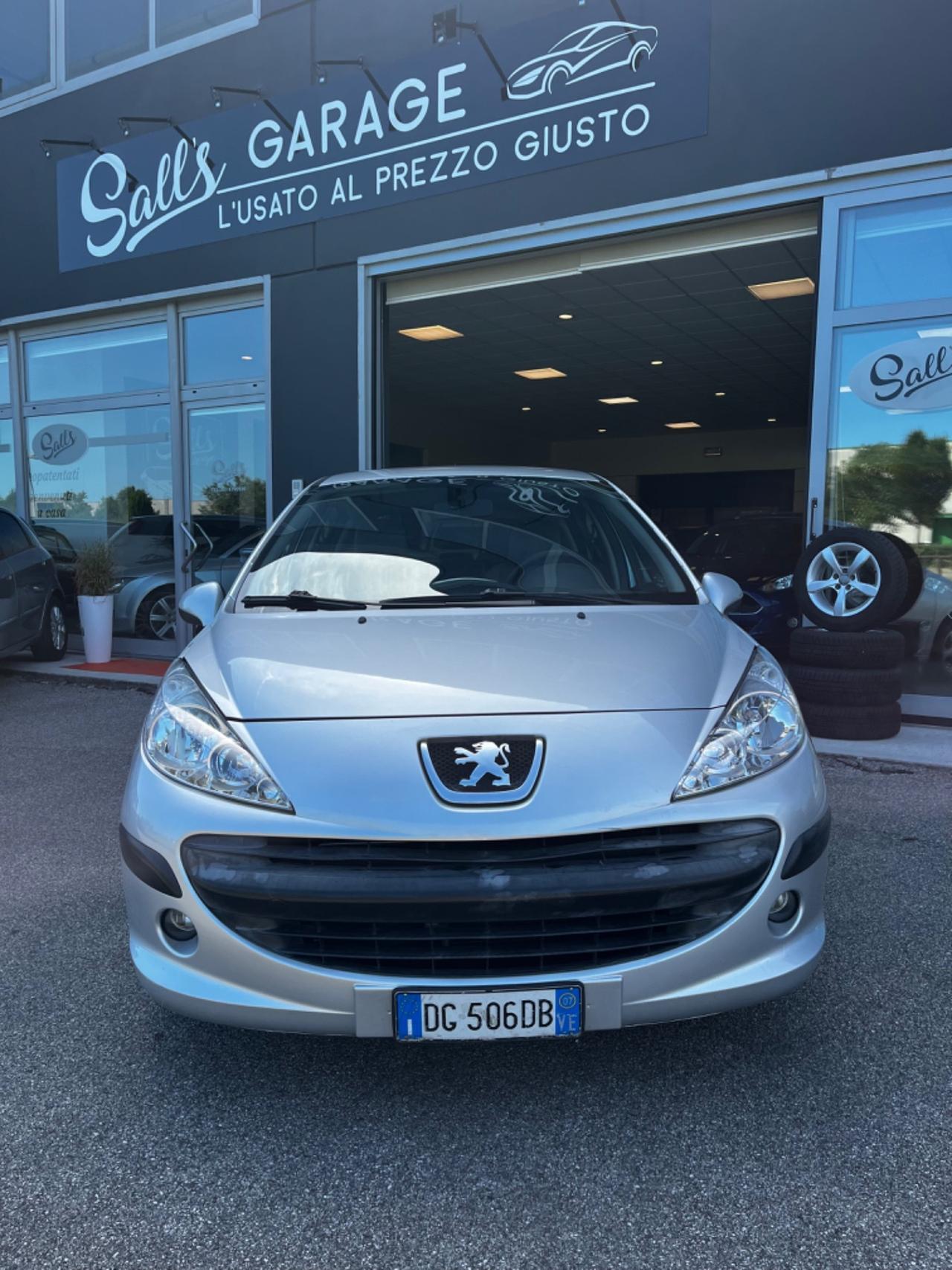 Peugeot 207 1.4 HDi 70CV Neopatentati