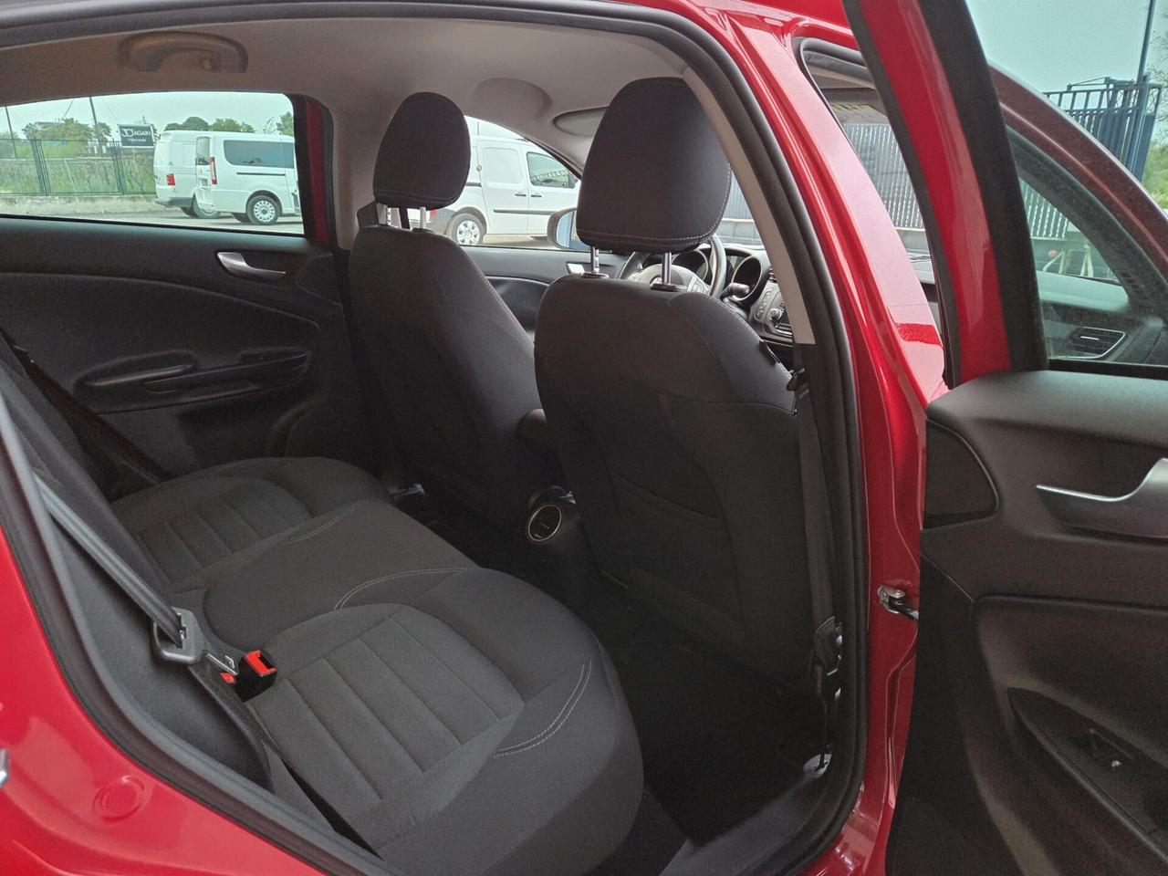 Alfa Romeo Giulietta 1.6 JTDm-2 120 CV Distinctive