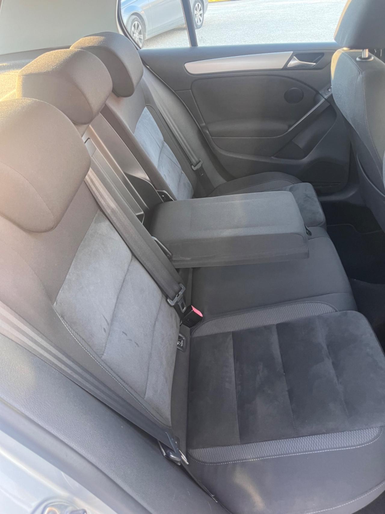 Volkswagen Golf 6 2.0 TDI 110CV PERFETTA NEOPATENTATI