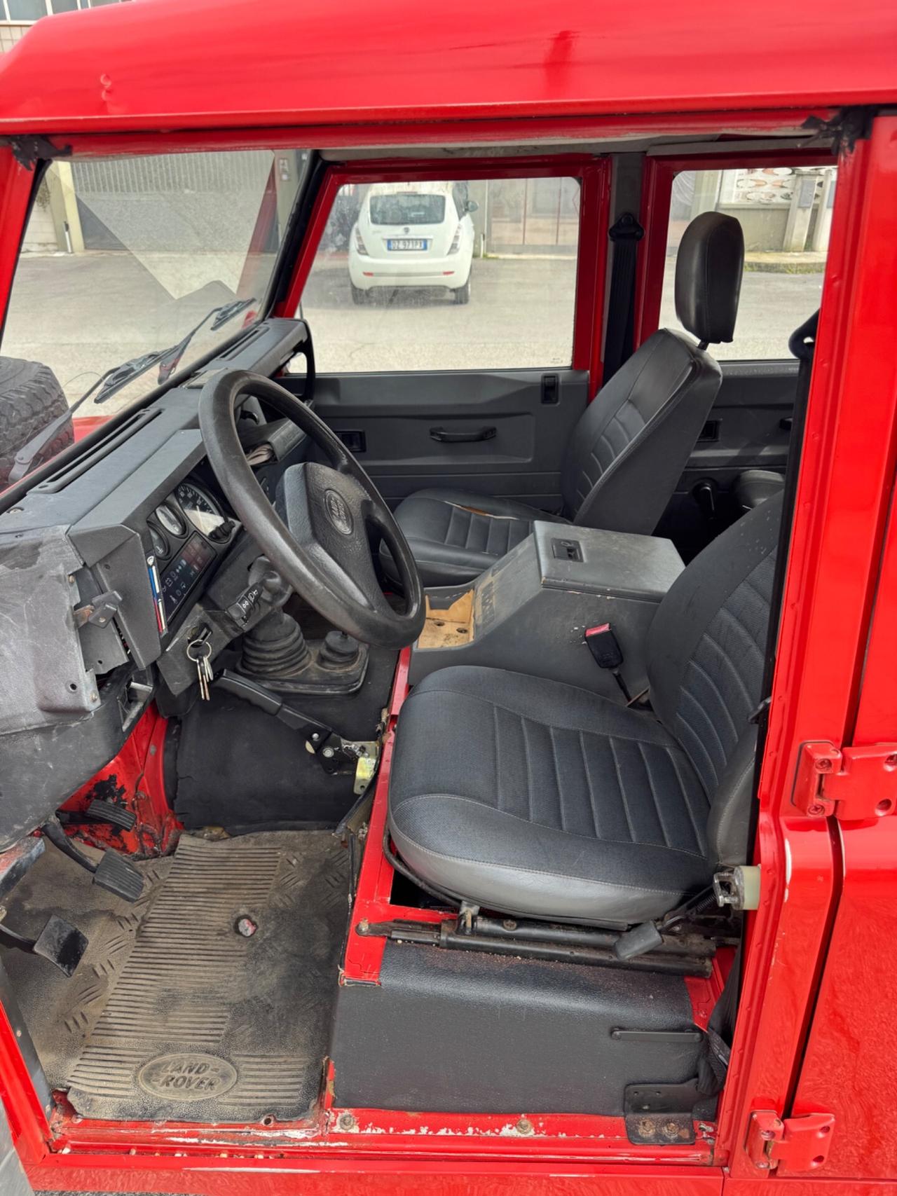 Land Rover Defender 130 pick Up 300 tdi motore nuovo