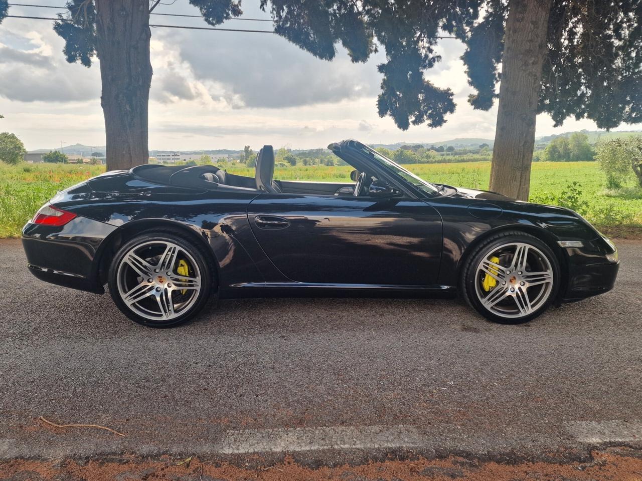 Porsche 911 Carrera Cabriolet