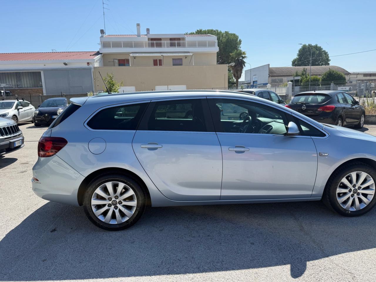 Opel Astra 1.7 CDTI 110CV Sports Tourer Cosmo