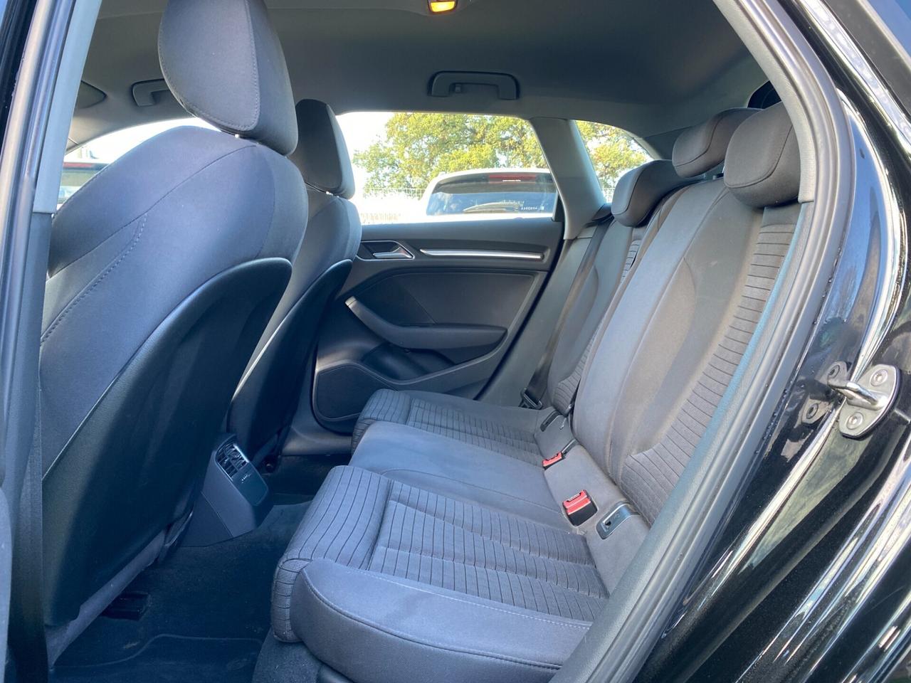 AUDI - A3 - SPB 1.6 TDI S tronic Sport - NEOPATENT