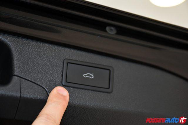 SKODA Superb 2.0 TDI 150 CV DSG STYLE + R18 + ALCANTARA LOUNGE