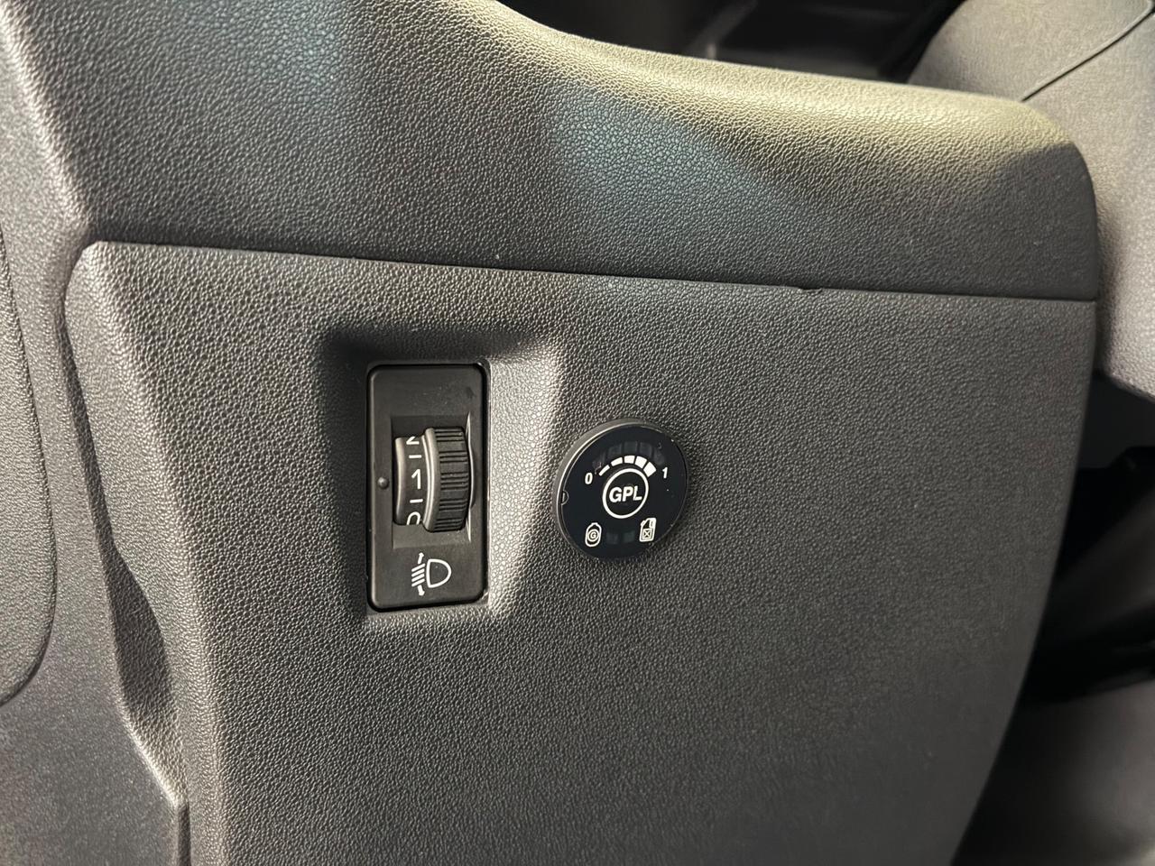 Citroen C3 Picasso 1.4 VTi 95 GPL airdream Seduction