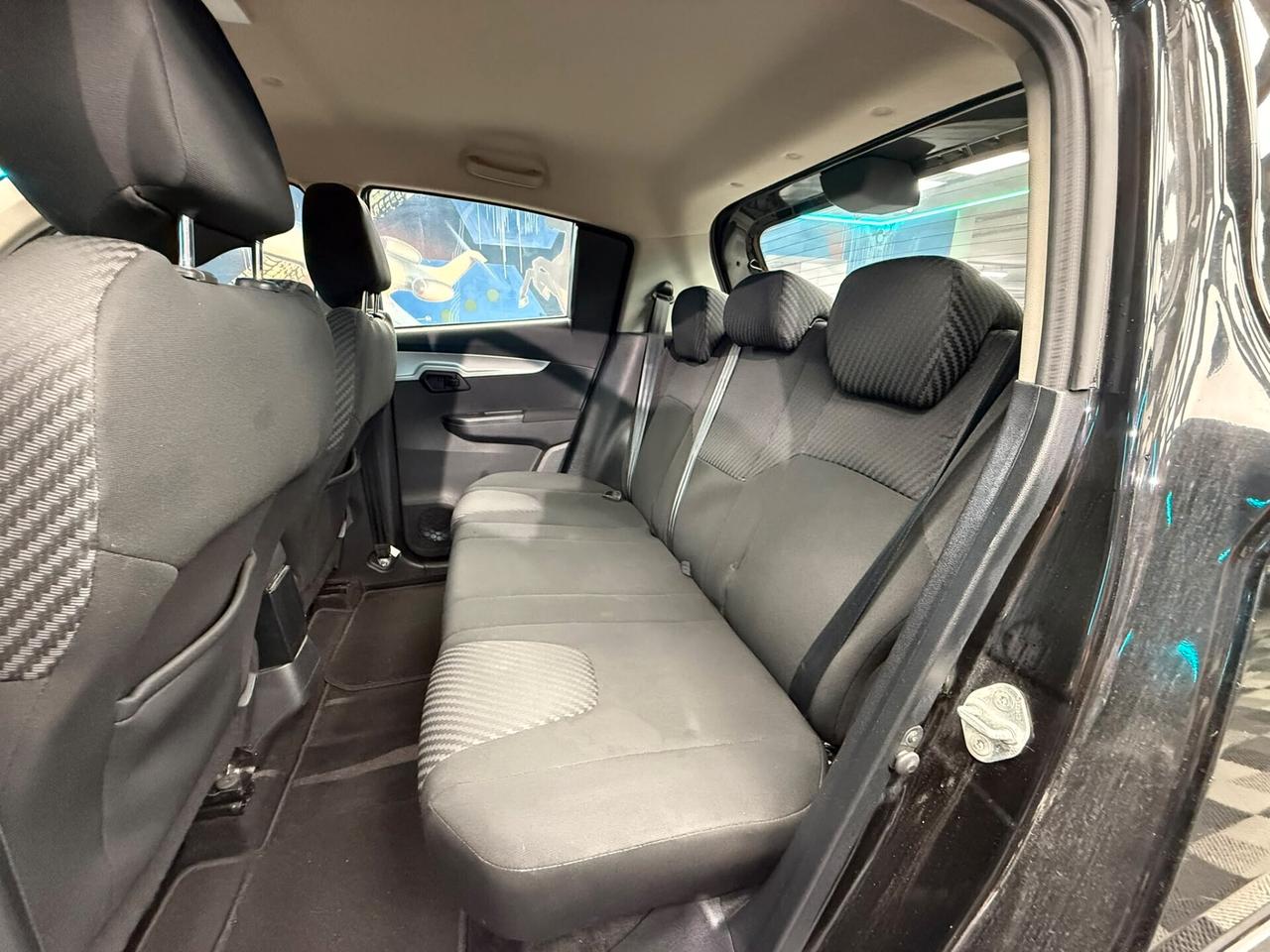 Mahindra KUV100 1.2 VVT K8 (208)