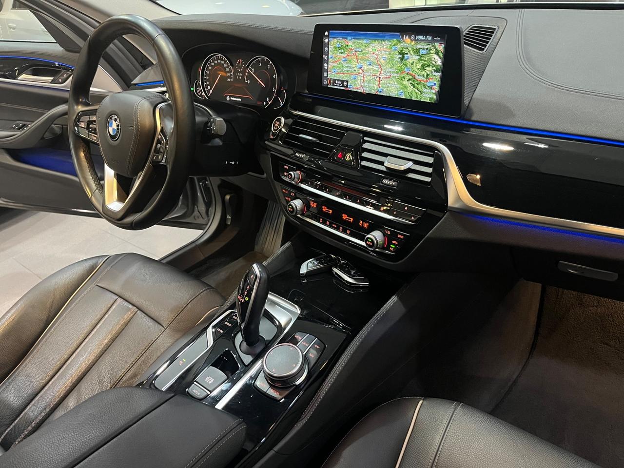 Bmw 520 BMW 520 G31 2017 Touring 520d Touring Luxury
