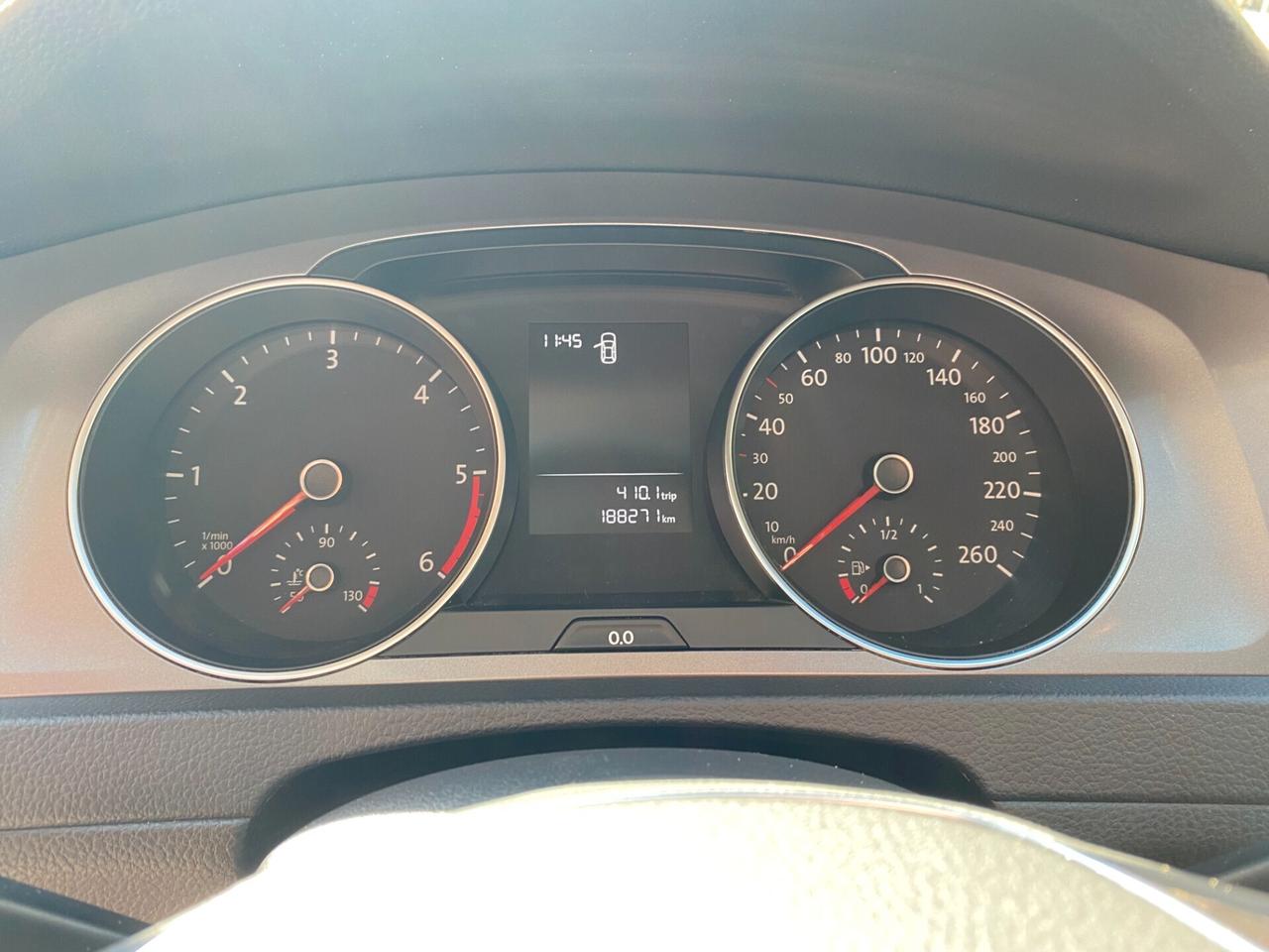 Volkswagen Golf 1.6 TDI 90 CV 5p. NEOPATENTATI