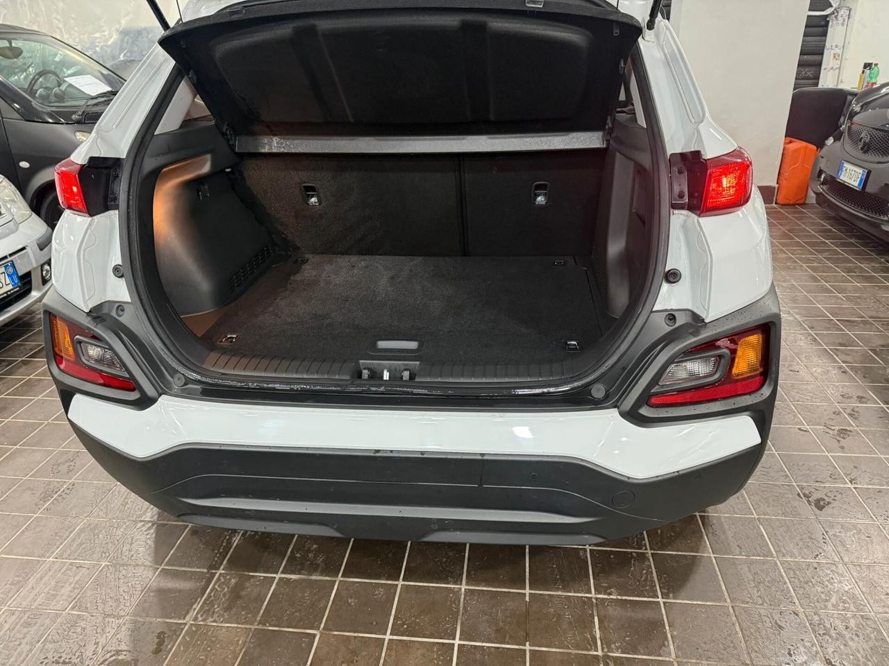 NUOVA HYUNDAI KONA 1.0 BENZ 120CV T3 XPOSSIBLE 2WD