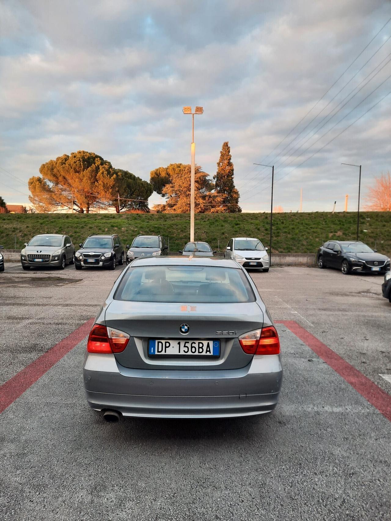 Bmw 320 320i cat Attiva