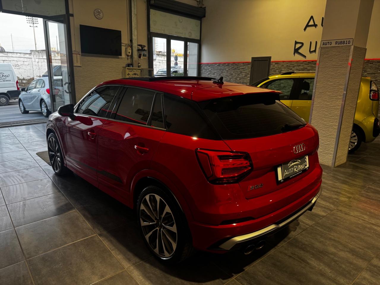 Audi Q2 SQ2 TFSI quattro S tronic sport attitude