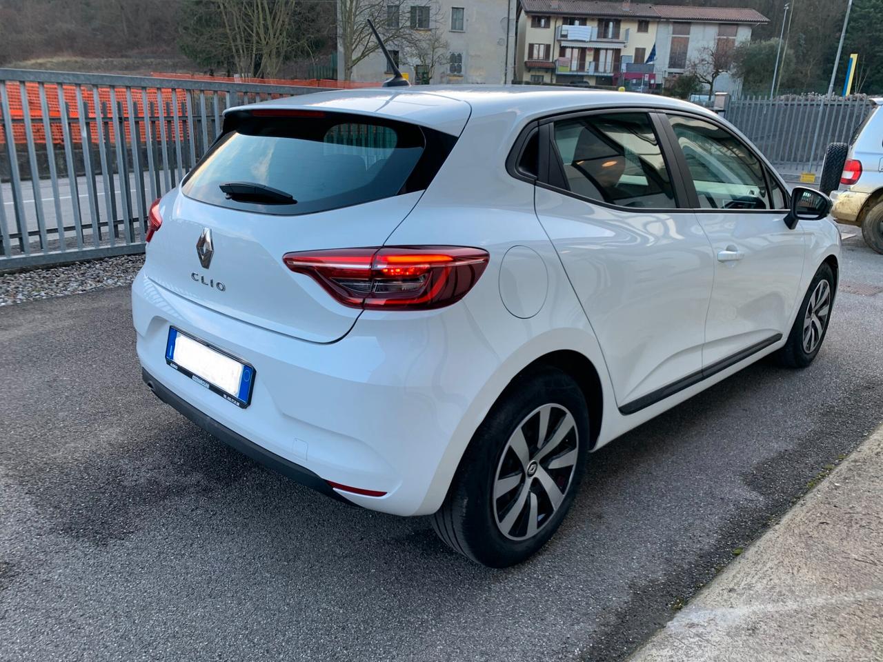 Renault Clio Idonea a Neopatentati