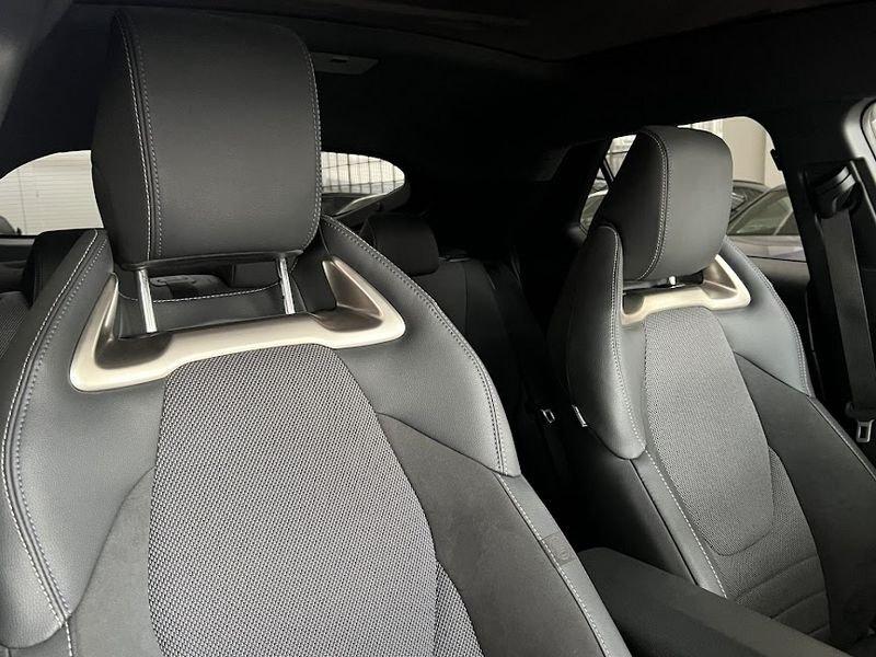 Toyota C-HR 2.0 HV E-CVT Lounge