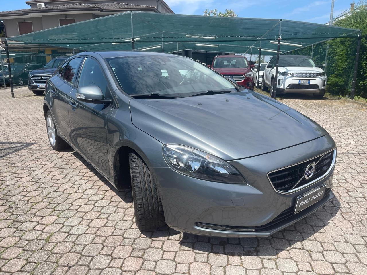 Volvo V40 D2 1.6 Momentum