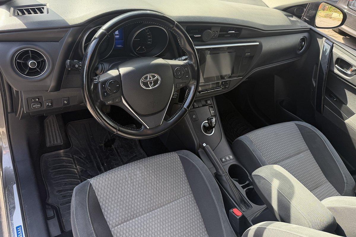 TOYOTA Auris Touring Sports 1.8 Hybrid Style