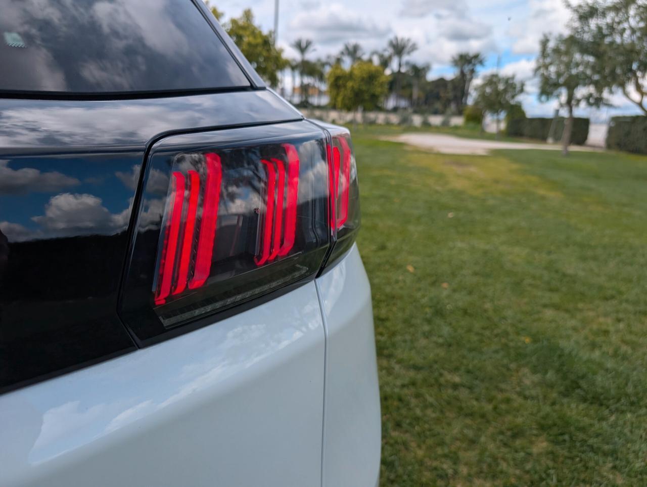 Peugeot 3008 BlueHDi 130 S&S EAT8 Allure