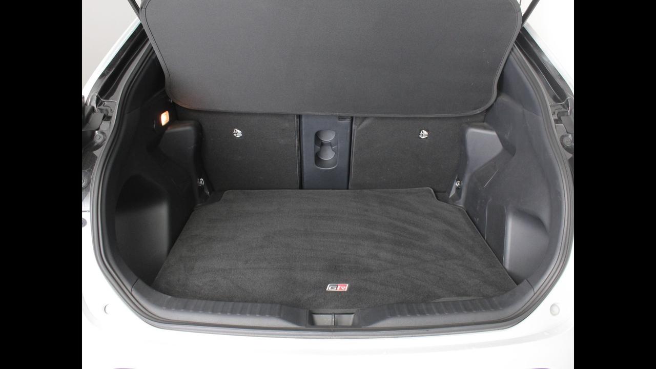 TOYOTA Yaris Cross 1.5 Hybrid 130 GR SPORT FWD e-CVT