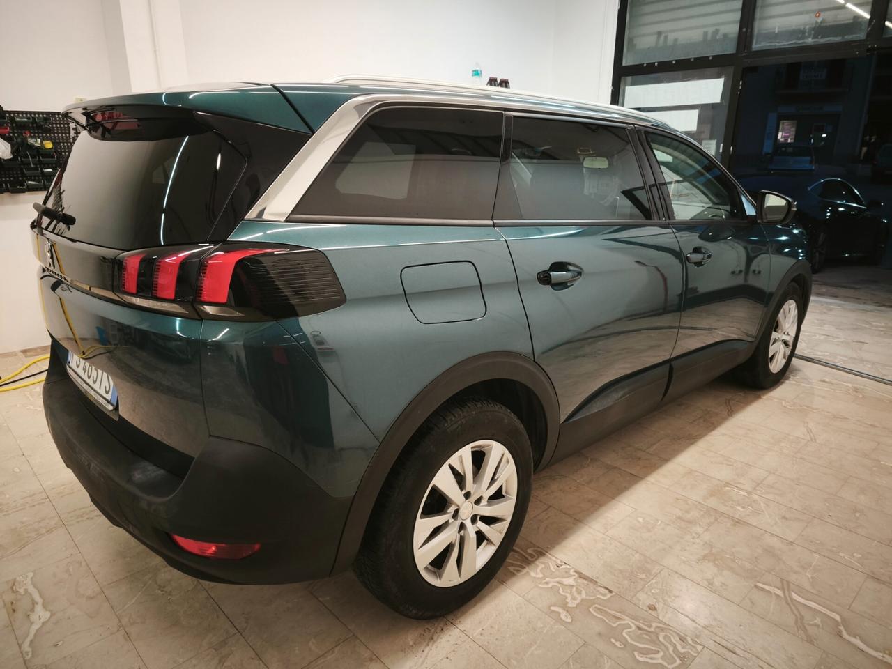 Peugeot 5008 Peugeot 5008 1.5 HDi 130 CV EAT8 Business