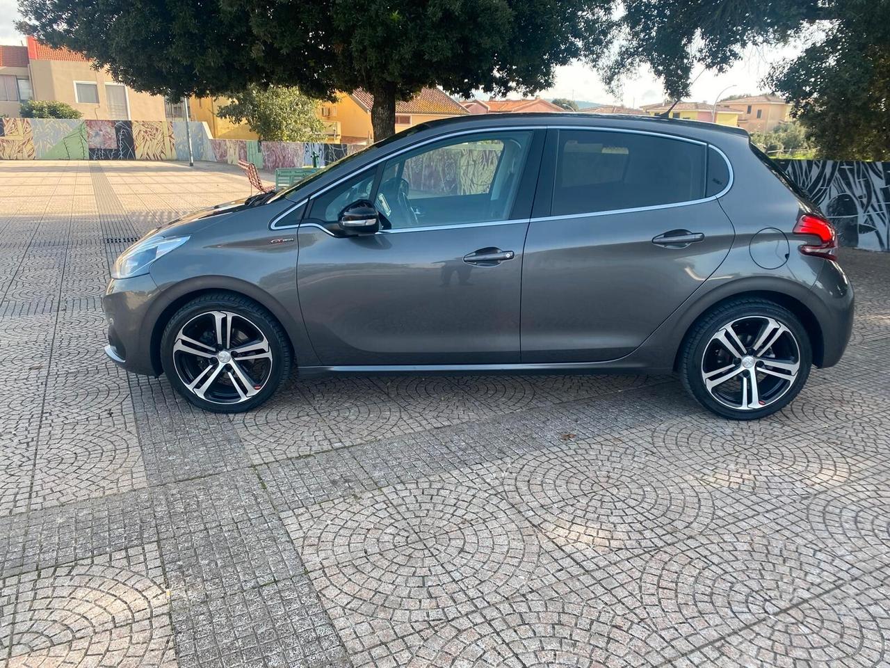 Peugeot 208 GT Line