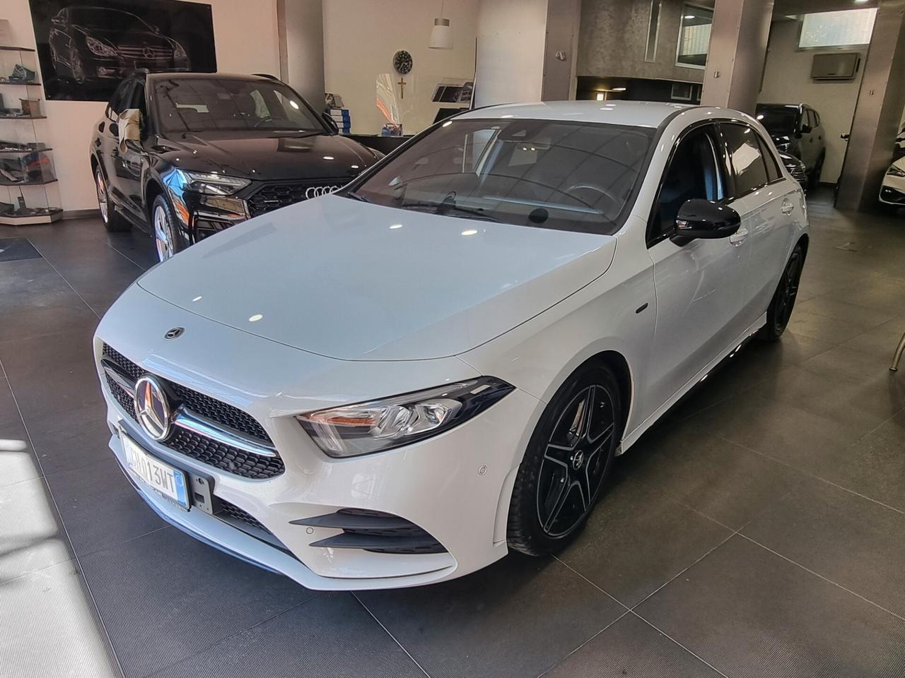 Mercedes-benz A 180 d Automatic Premium edition