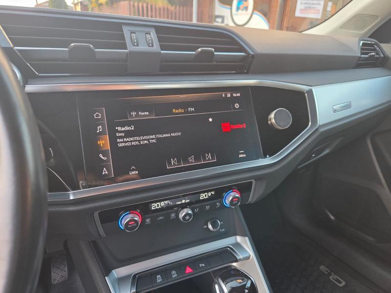 Audi Q3 35 1.5 tfsi Business s-tronic