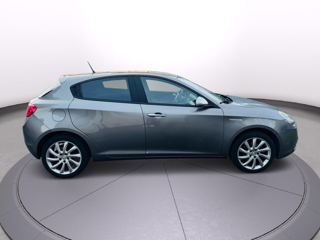 Alfa Romeo Giulietta 1.4 benzina/gpl 2014 neo patentati