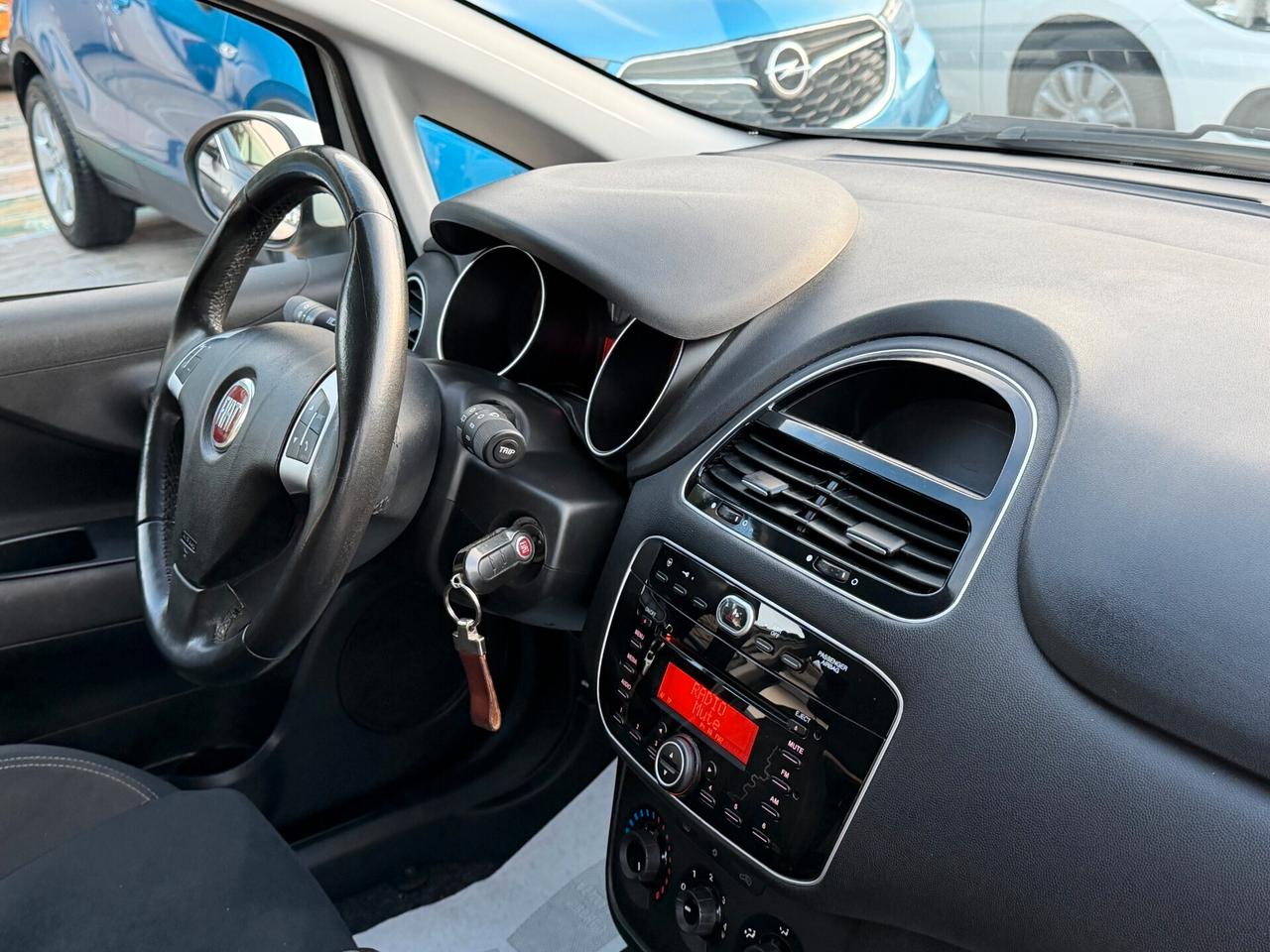 Fiat Punto New 1.3 M.JET 75 cv. 5p LOUNGE (MOTORE DA RIVEDERE)