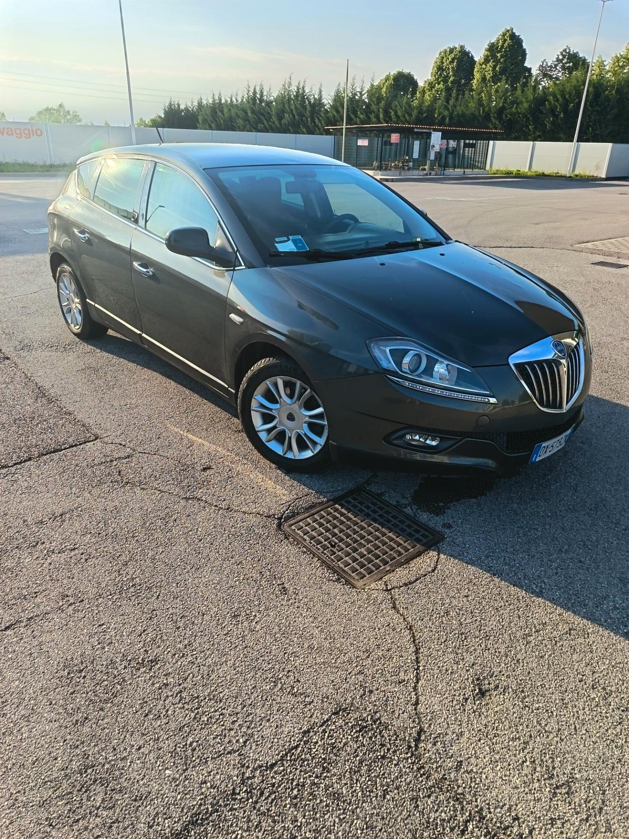 Lancia Delta 1.4 T-Jet 150 CV Argento