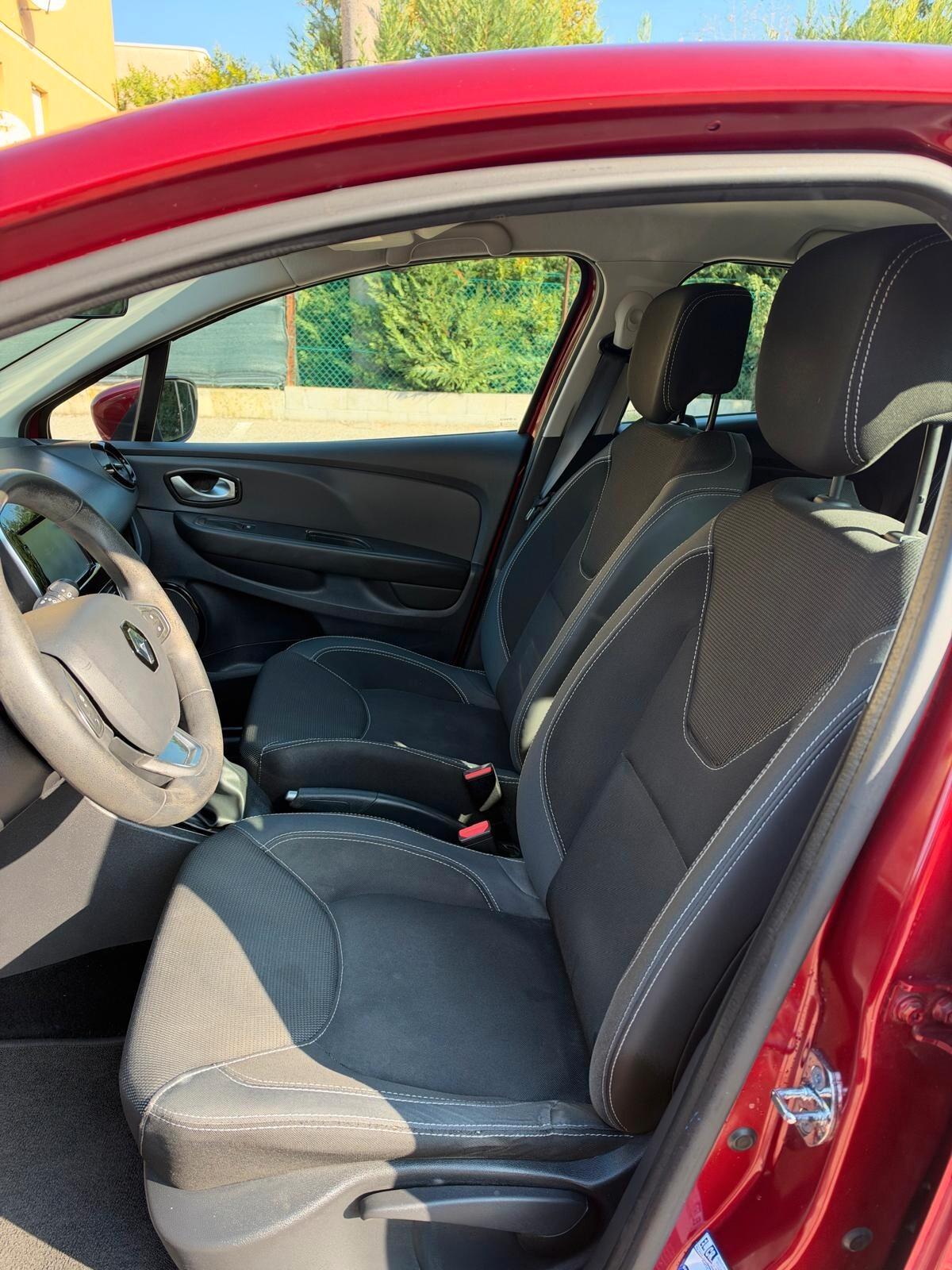 Renault Clio 1.2 - NAV. - NEOPATENTATI - 12 MESI DI GARANZIA -