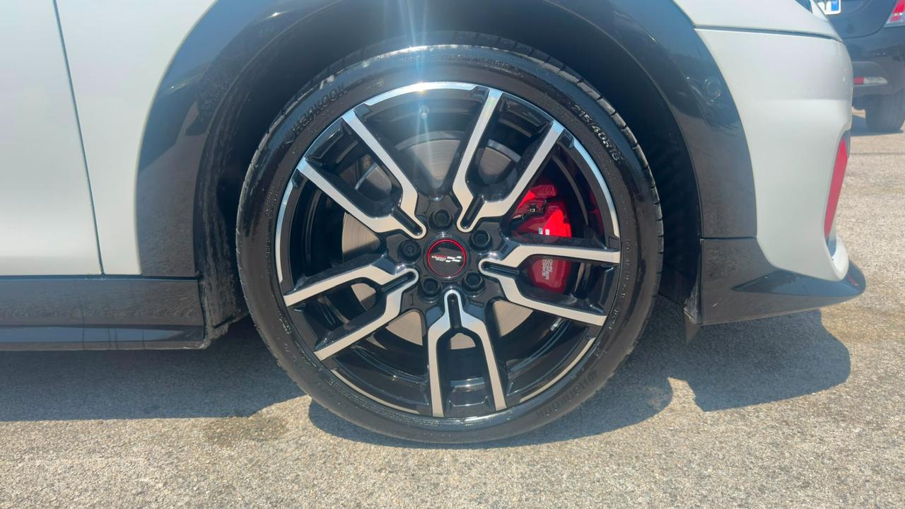 Mini Cooper John Works JCW /PRONTA CONSEGNA/TETTO/HEAD UP DISPLAY/PELLE TOTALE/HARMAN KARDON/