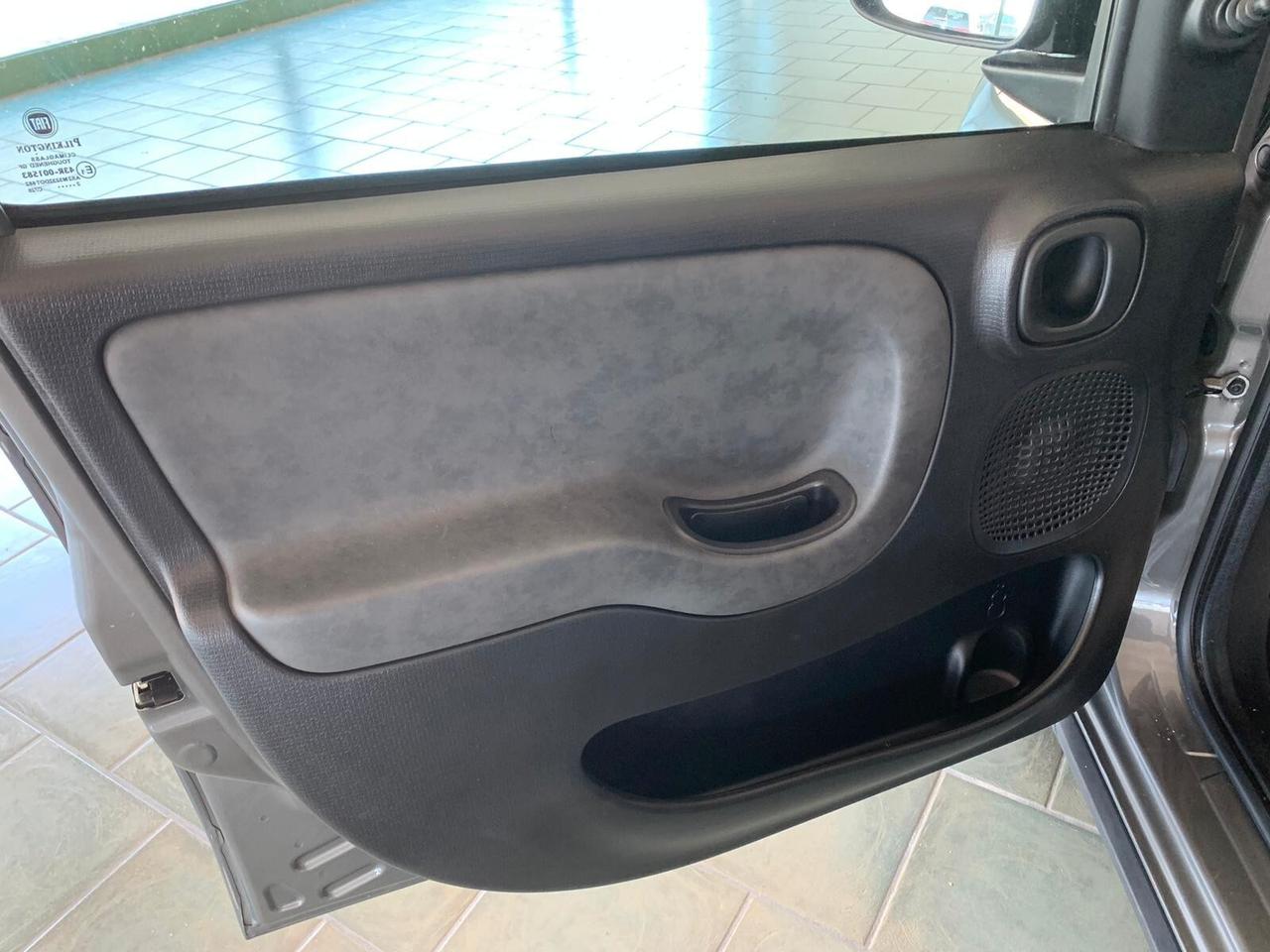 Fiat Panda 1.0 FireFly S&S Hybrid Cross Full