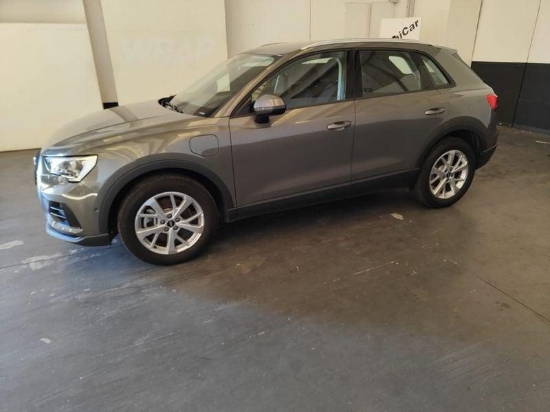 Audi Q3 Q3 SPB 45 TFSI e S tronic Business Plus