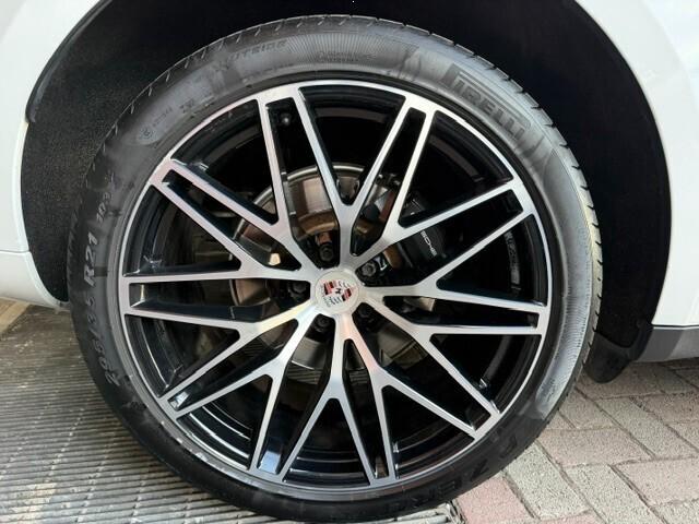 Porsche Macan 2.0 T 265CV