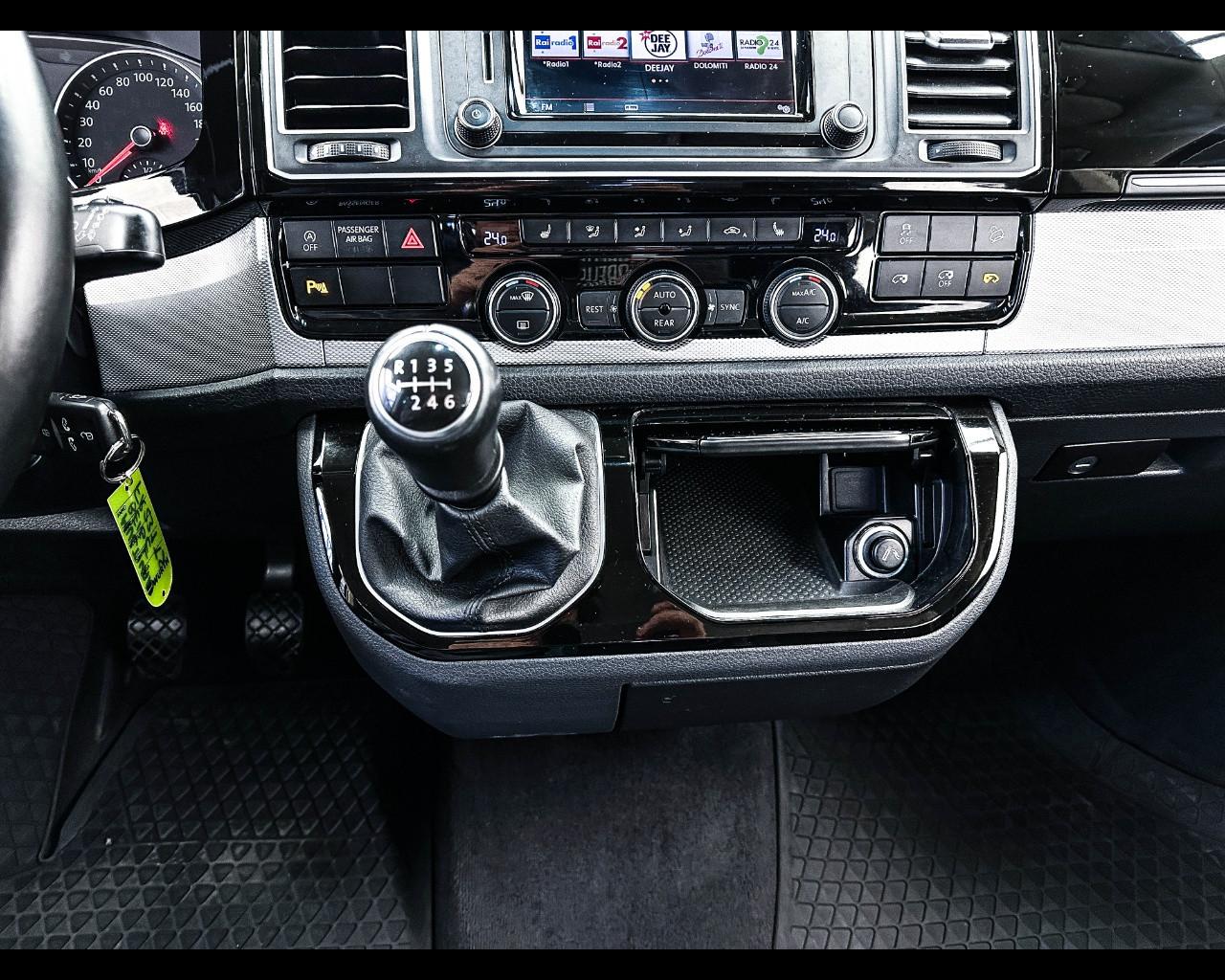 VOLKSWAGEN Multivan 6ª '15-'24 - Multivan 2.0 TDI 150CV 4Motion Highlin