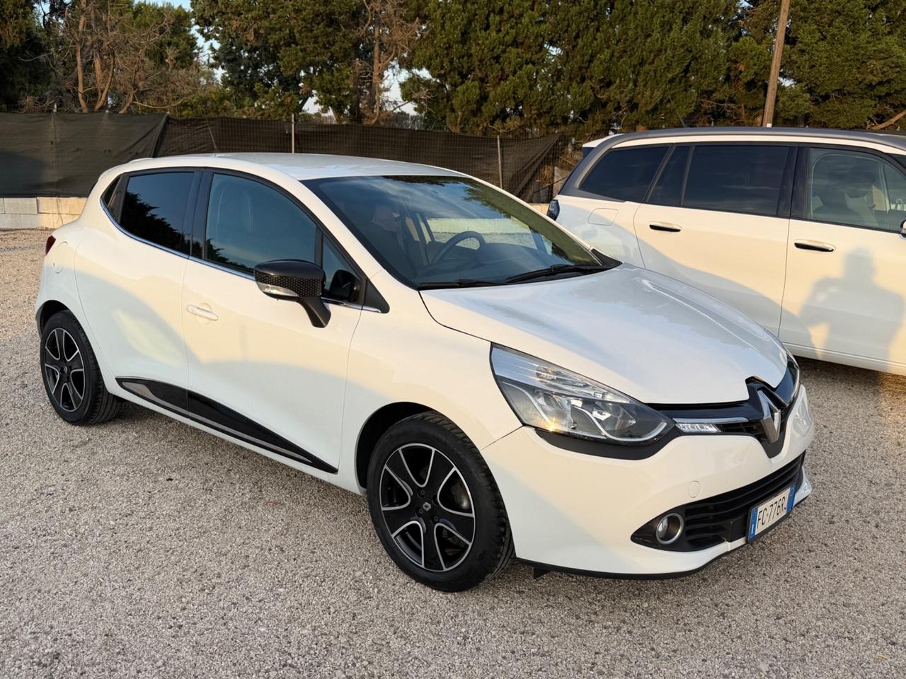 Renault Clio 1.2 75CV 5 porte Zen