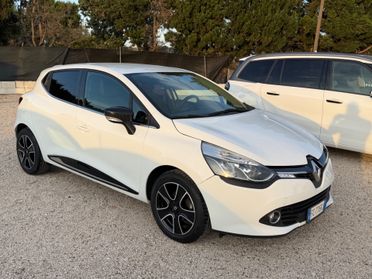 Renault Clio 1.2 75CV 5 porte Zen