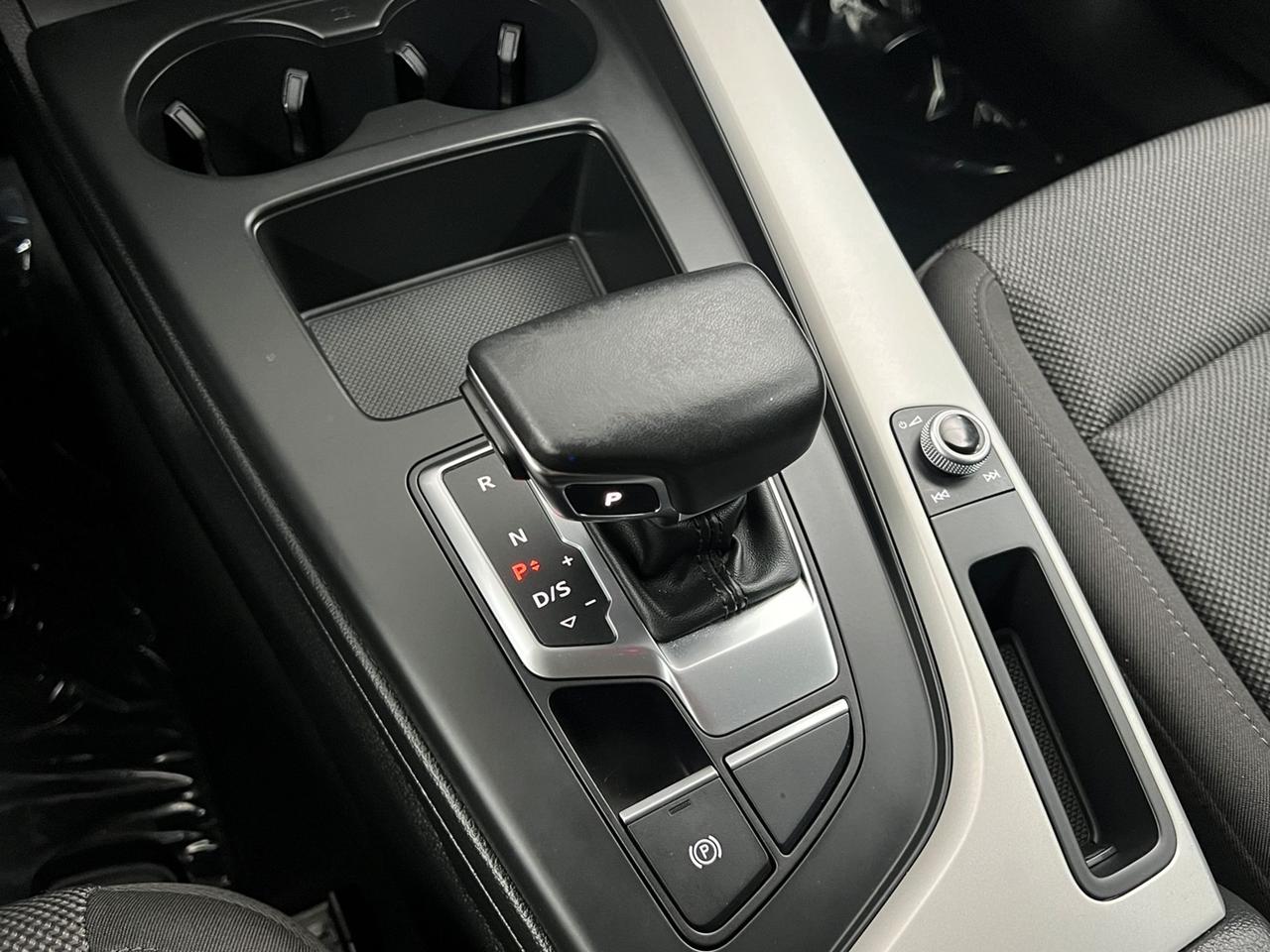 AUDI A4 V 2019 Avant A4 Avant 40 2.0 tdi mhev Business 204cv s-tronic