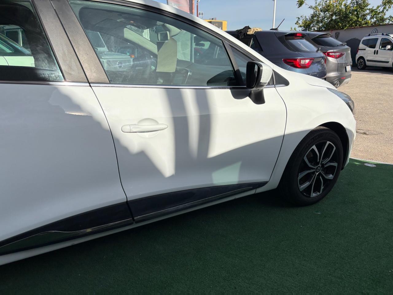 Renault Clio dCi 8V 75 CV Start&Stop 5 porte Energy Duel