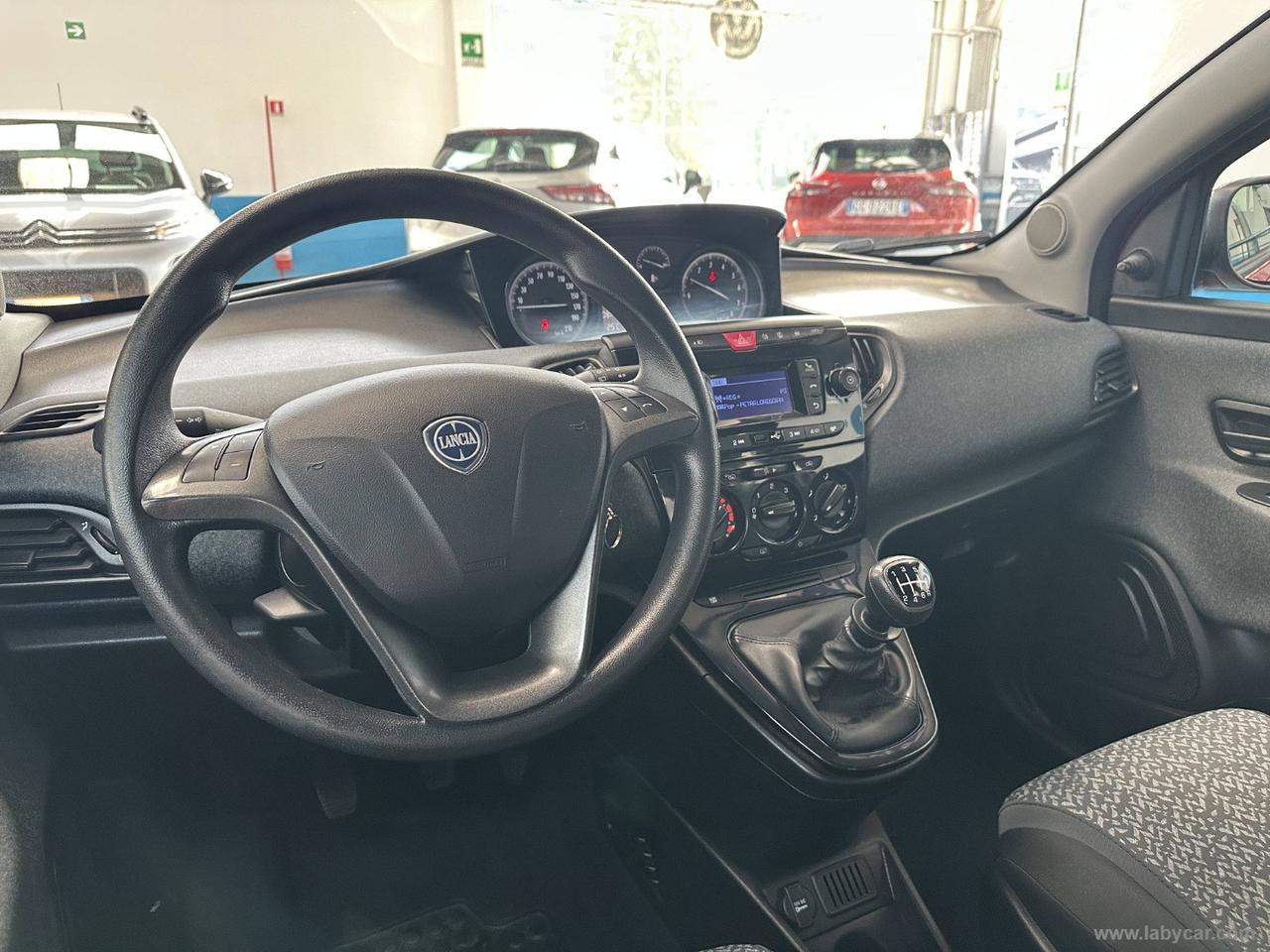 LANCIA Ypsilon 1.0 FireFly 5p.S&S Hybrid Silver OK PER NEOPATENTATI