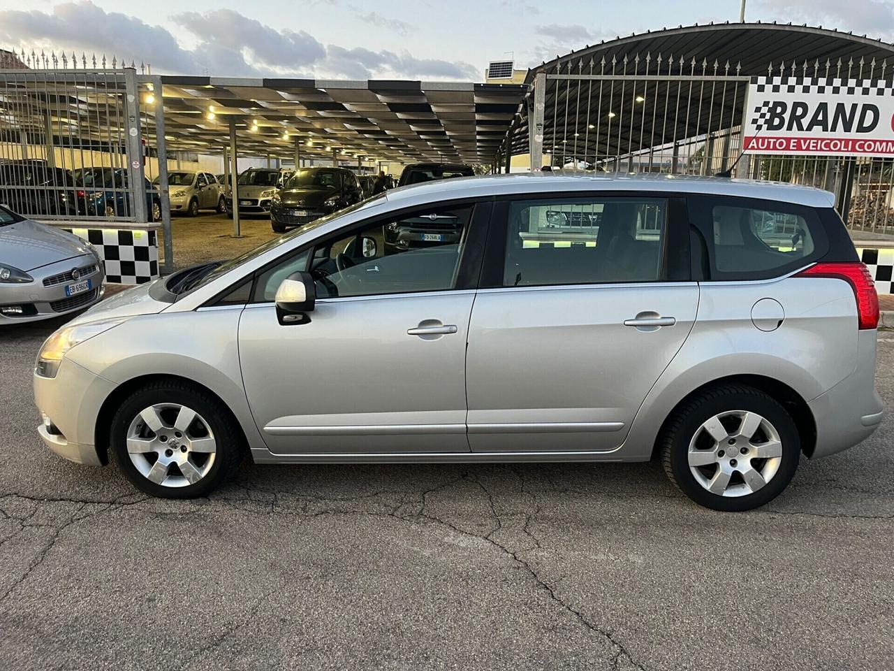 Peugeot 5008 2.0 HDi 150CV Tecno 7 posti