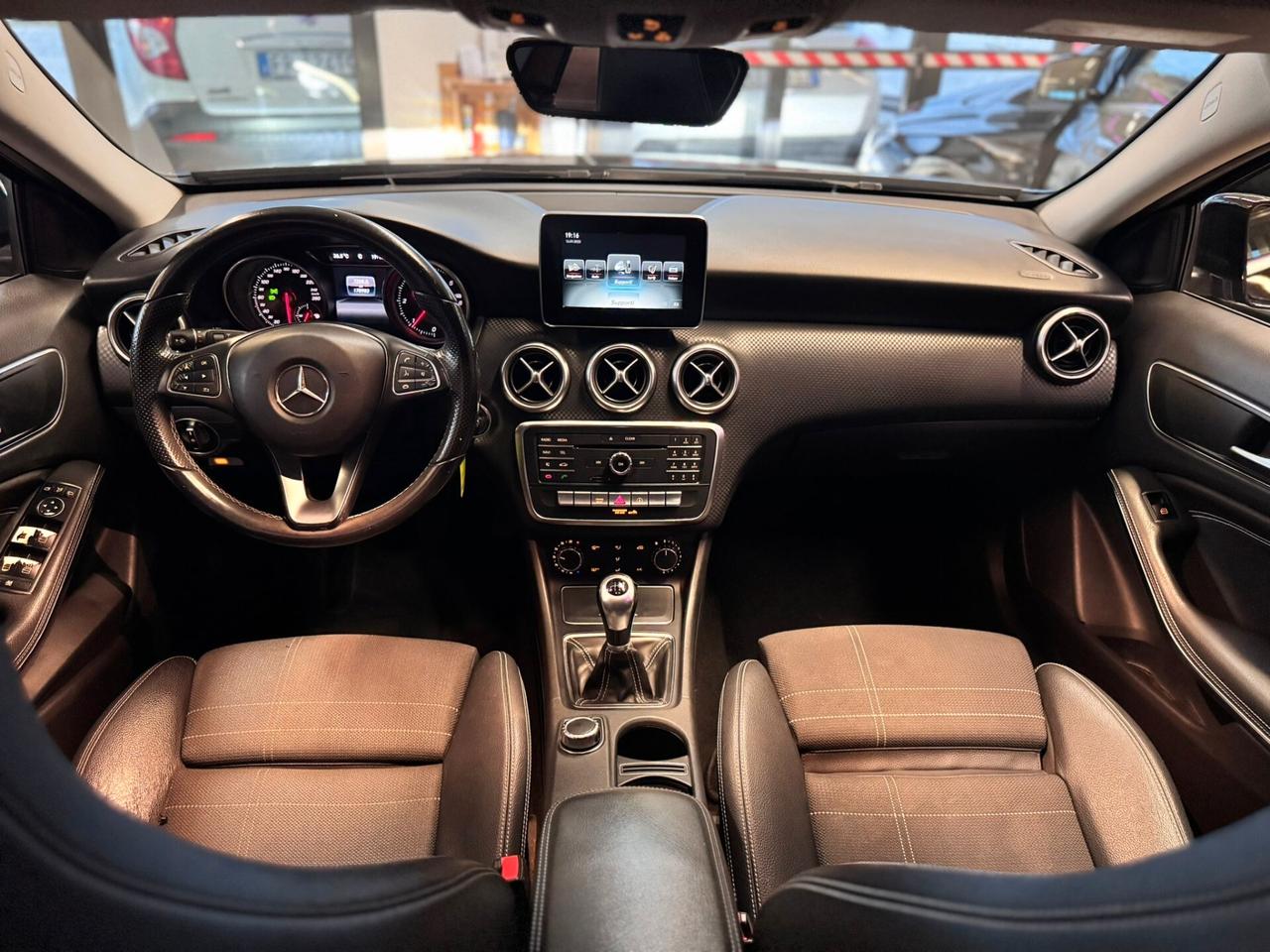 Mercedes-benz A 180 d Sport my16