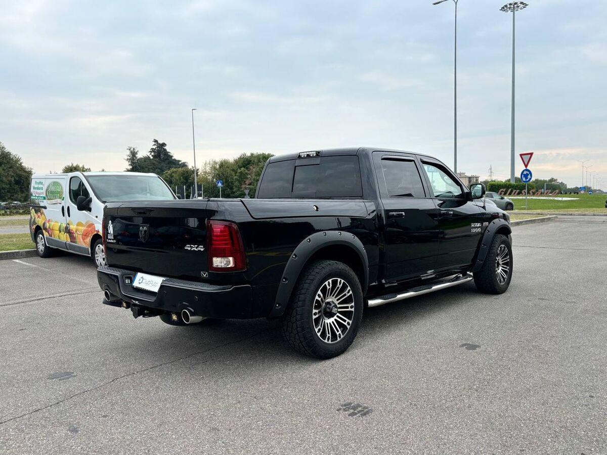 Ram Ram 1500 4x4 5.7 V8 Quad Cab MB Sport 395cv at8