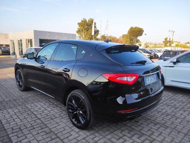 MASERATI Levante V6 Diesel 275 CV AWD Nerissimo Edition