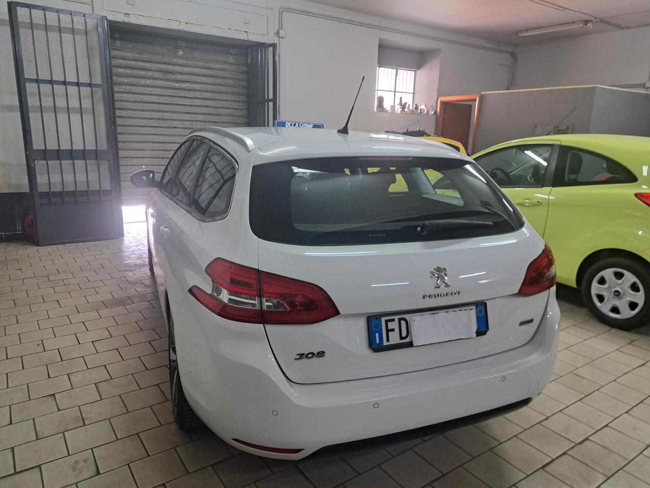 Peugeot 308 BlueHDi 120 S&S 1.6 hdi SW Allure 2016