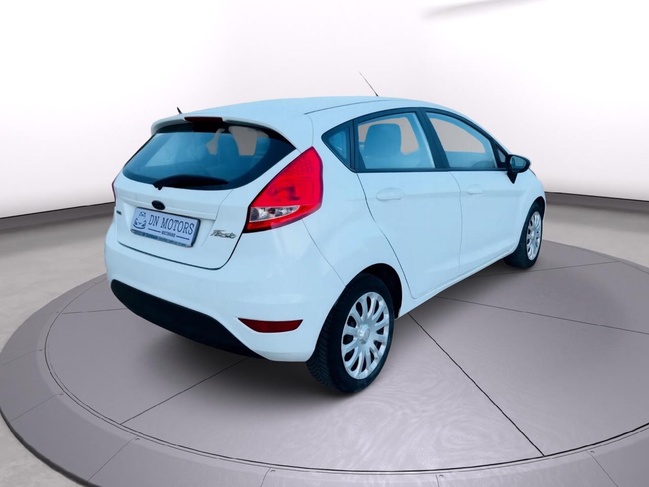 Ford Fiesta 1.4 TDCi titanium anno 2010 neo patentati