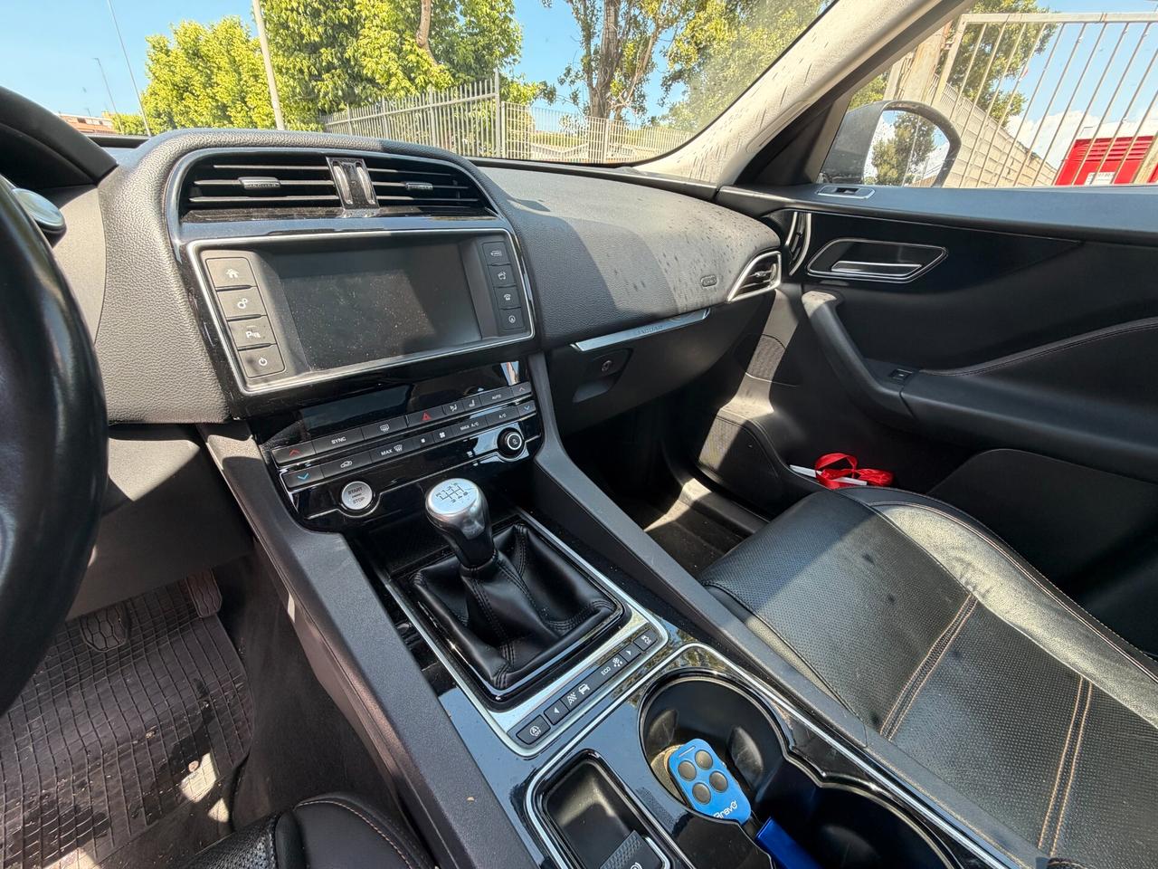 Jaguar F-Pace 2.0 D 180 CV AWD aut. R-Sport