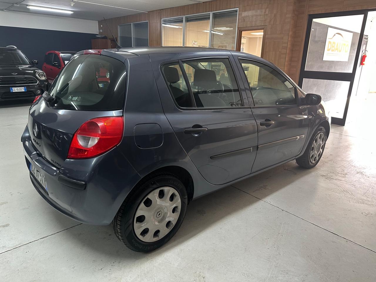 Renault Clio 1.2 16V 5 porte Dynamique