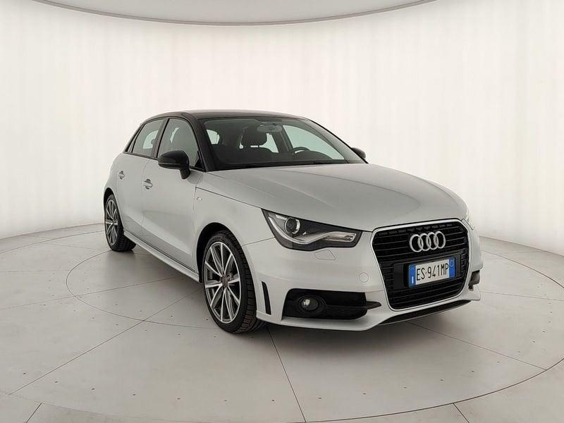 Audi A1 Sportback 1.6 tdi Admired s-tronic Sline esterno