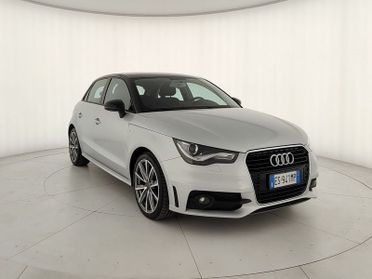 Audi A1 Sportback 1.6 tdi Admired s-tronic Sline esterno