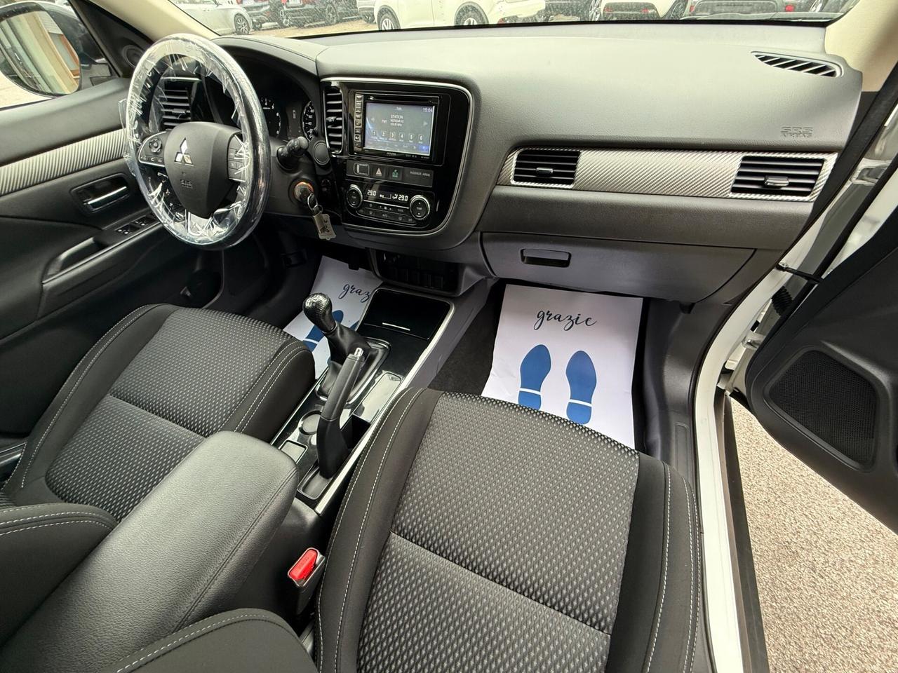 Mitsubishi Outlander 2.0 MIVEC 2WD Intense